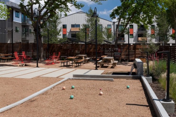 Wood Partners offers several vibrant outdoor spaces in this Dallas community.