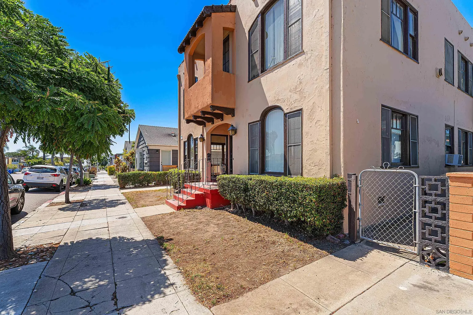 c7b9b3591788f2127e2dfeadd844b512-uncropped_scaled_within_1536_1152